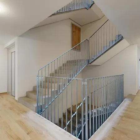 Apartment Furnished Studio #306 - Swiss *